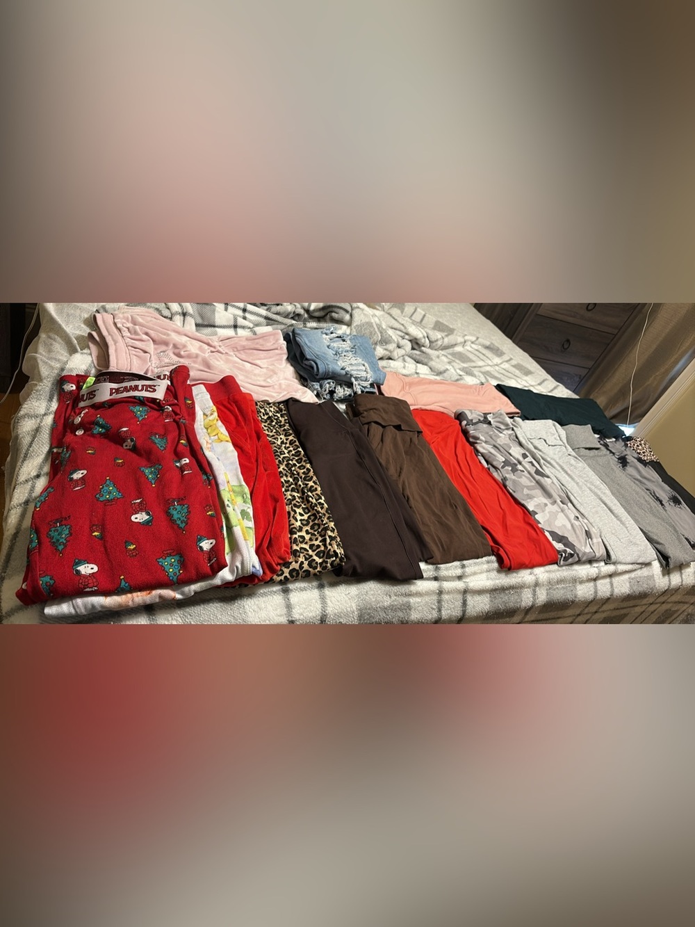 Women’s Clothing Bundle – Hoodies, Jeans, Leggings, Tops, Shorts & More